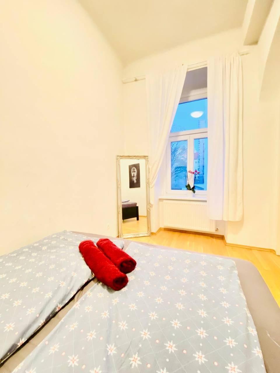 וינה Family Apartment Th8 8 מראה חיצוני תמונה