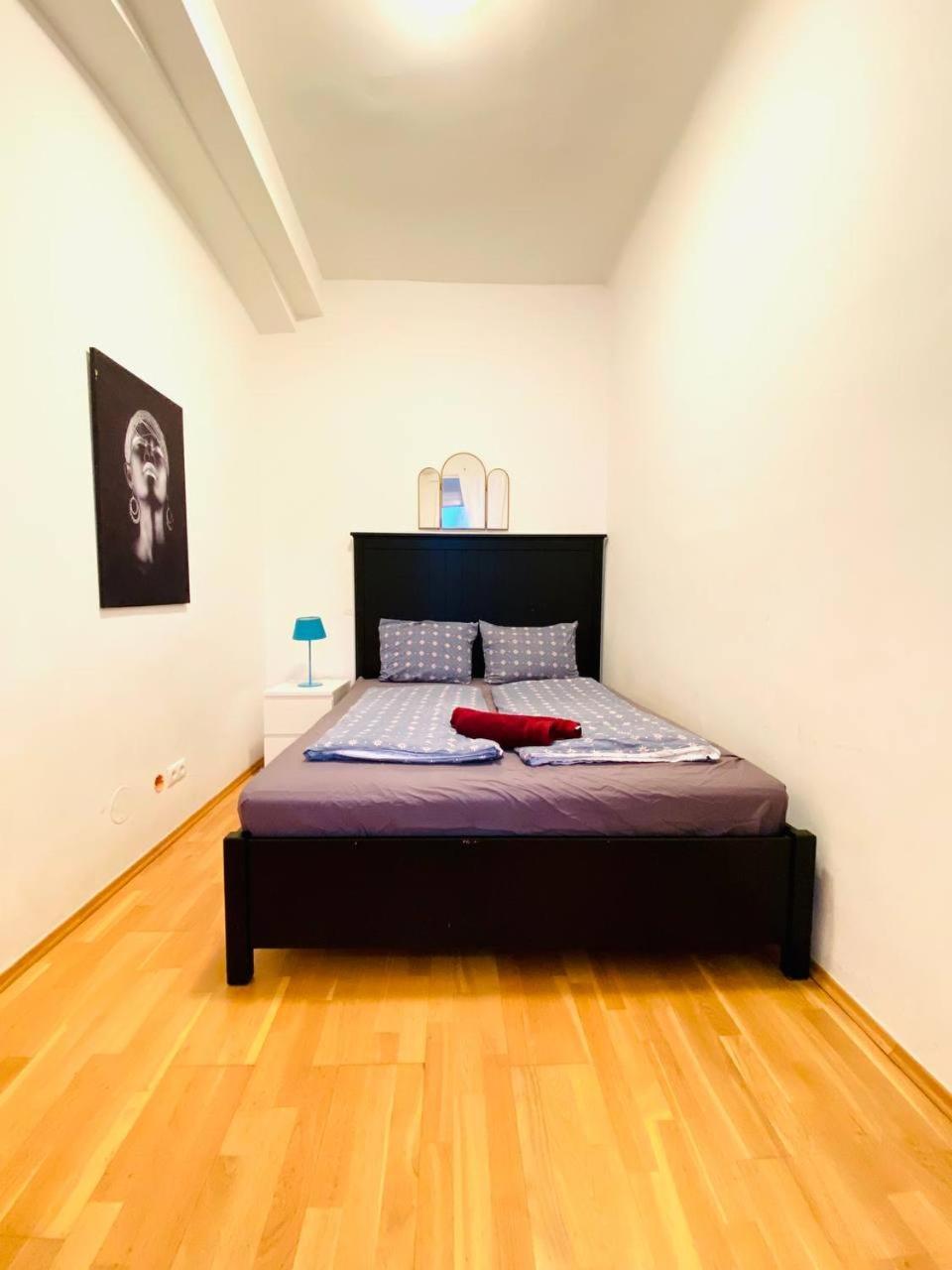 וינה Family Apartment Th8 8 מראה חיצוני תמונה