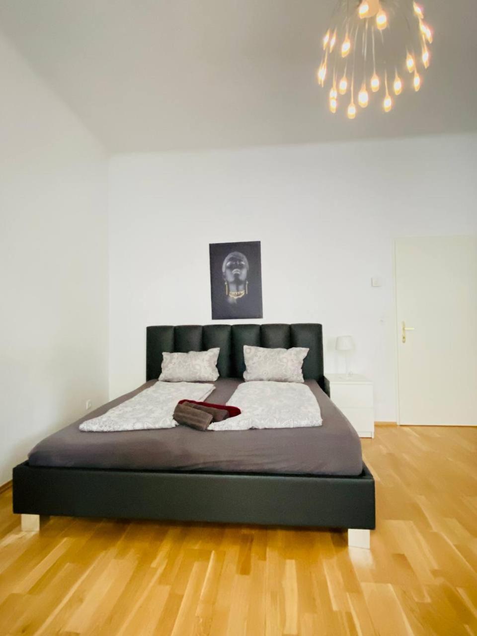 וינה Family Apartment Th8 8 מראה חיצוני תמונה