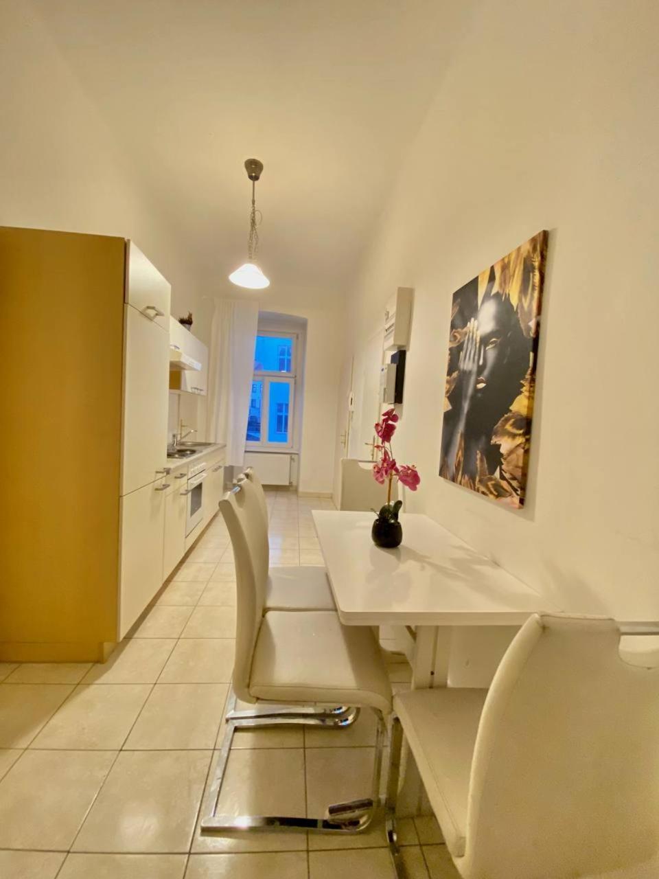 וינה Family Apartment Th8 8 מראה חיצוני תמונה