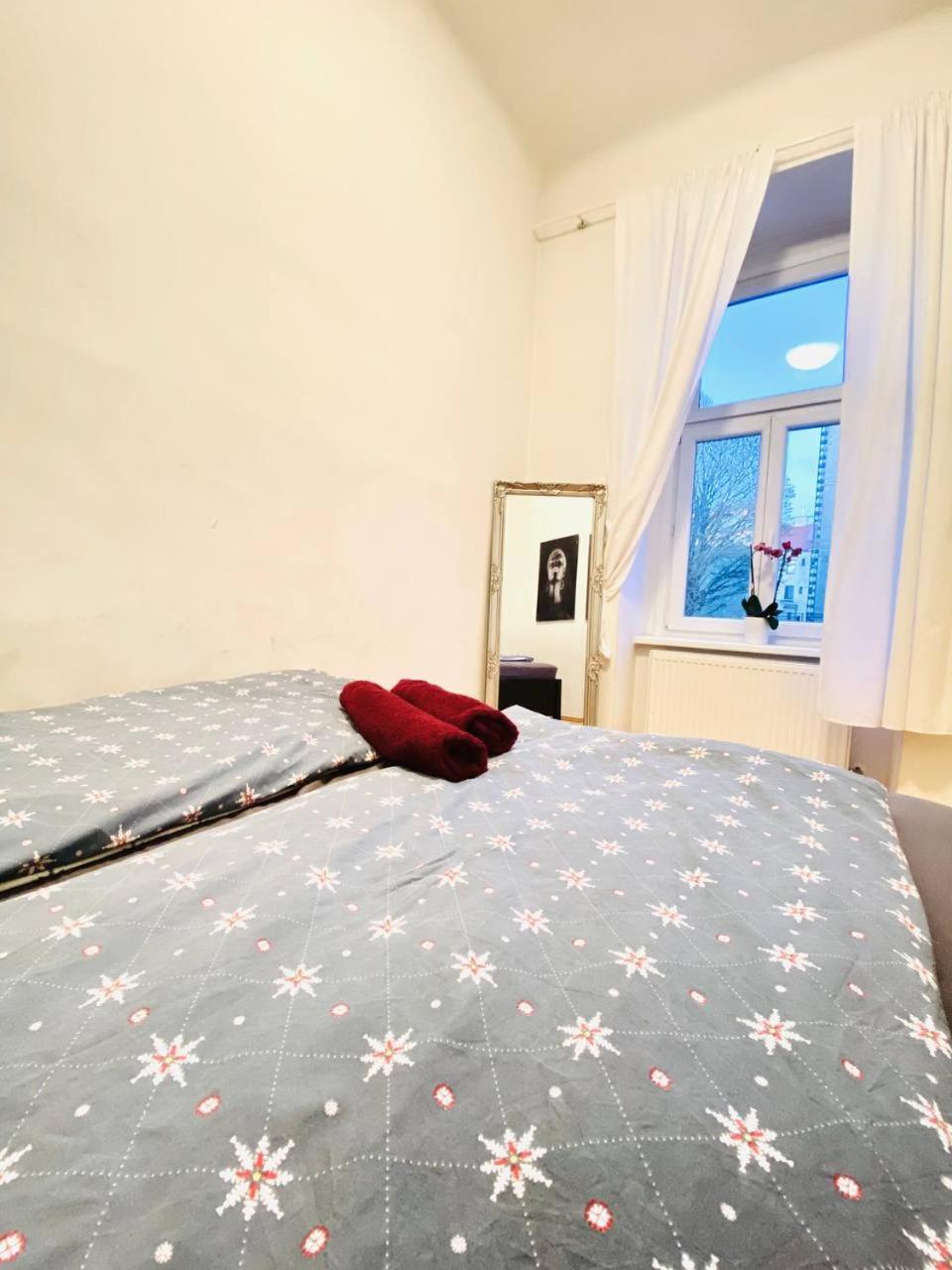 וינה Family Apartment Th8 8 מראה חיצוני תמונה