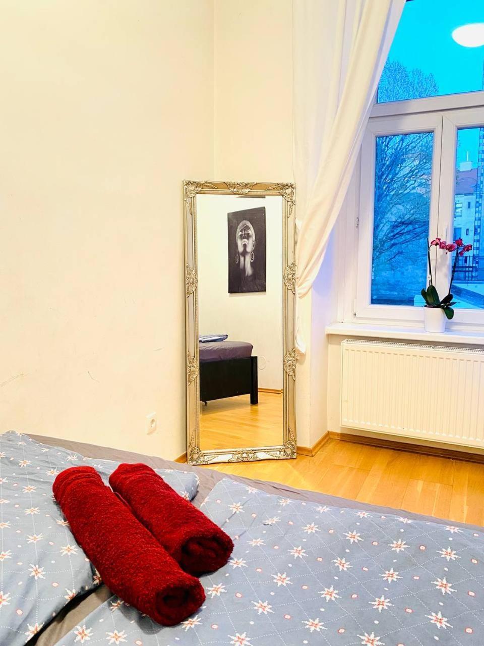 וינה Family Apartment Th8 8 מראה חיצוני תמונה